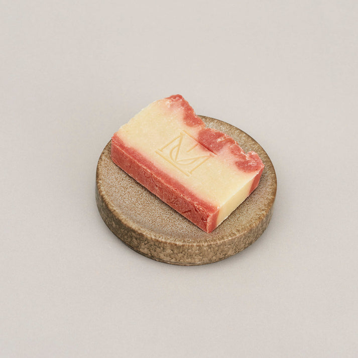 Pack 3 jabones orgánicos + jabonera y saquito esponja